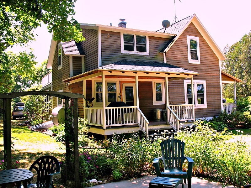 Ronning Exterior 2 Residential Addition and Remodeling Richard Toyne Architect